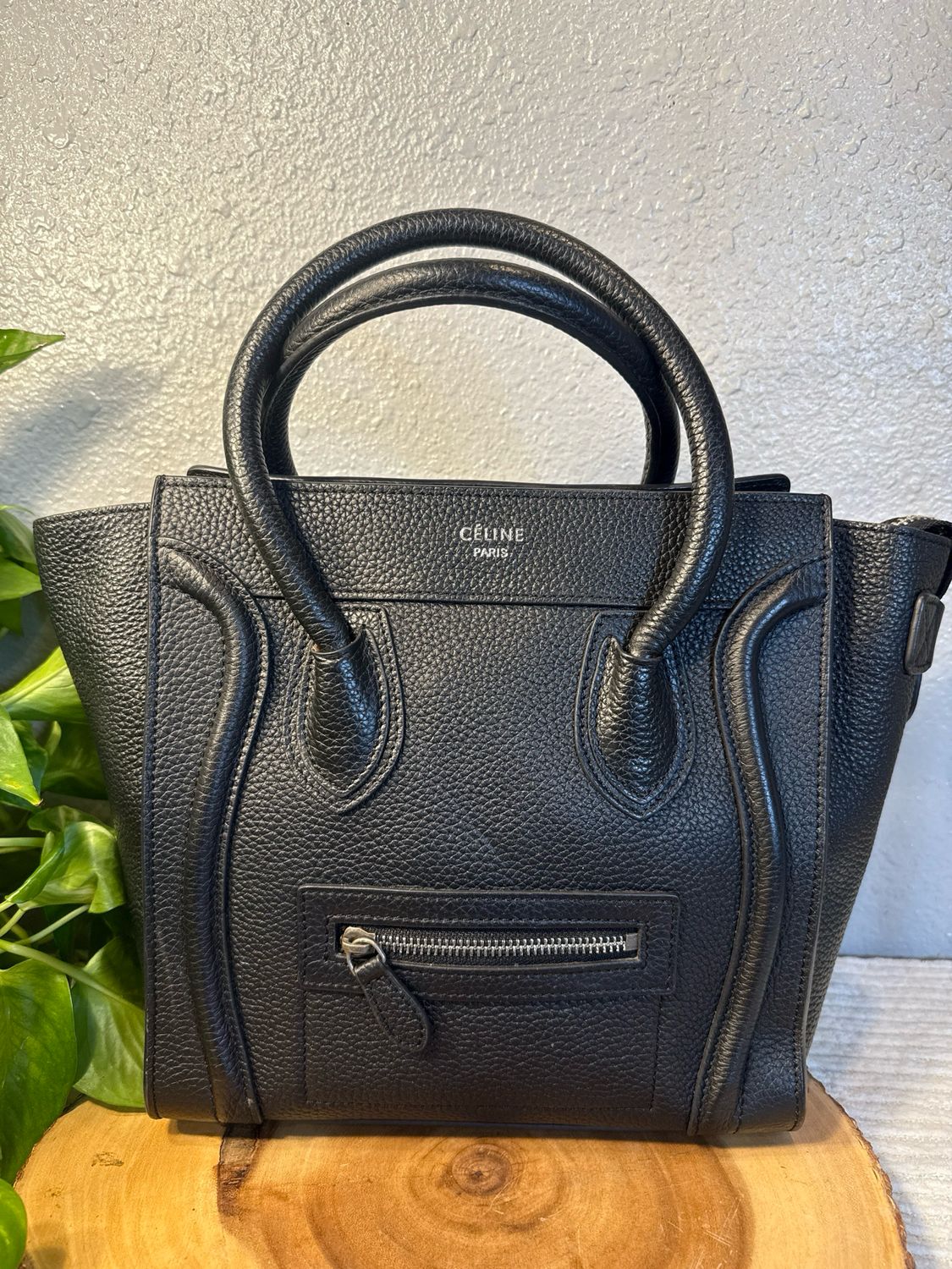Cèline Paris 2010 Black Pebbled Leather Bag Like New