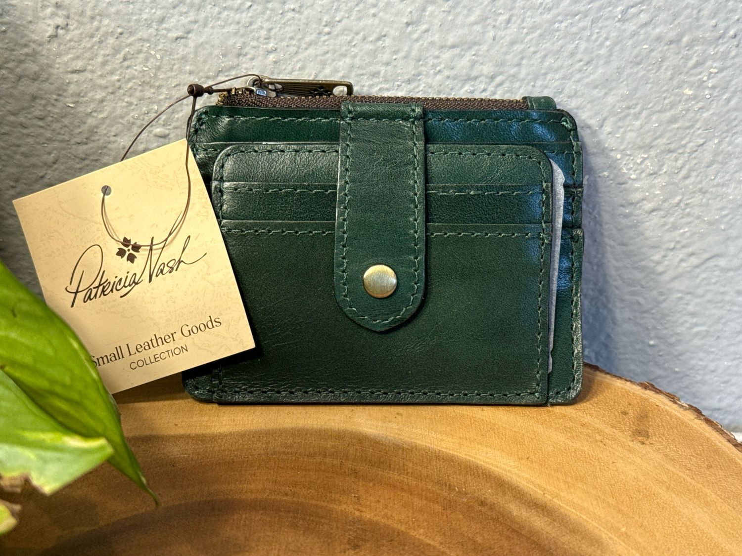 Patricia Nash Emerald Green Compact Leather Wallet NWT