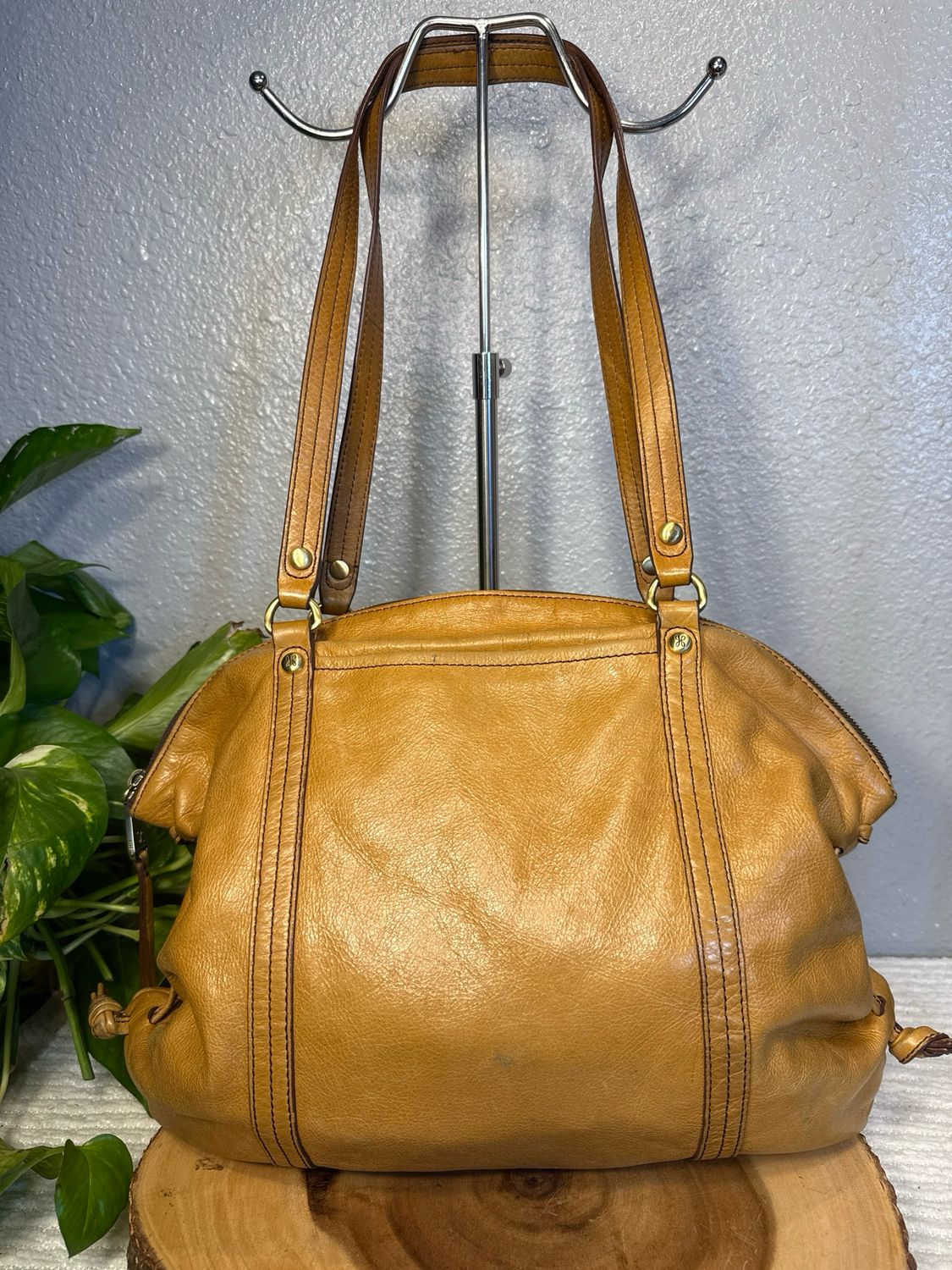 Hobo International Vintage Tan Leather Shoulder Bag