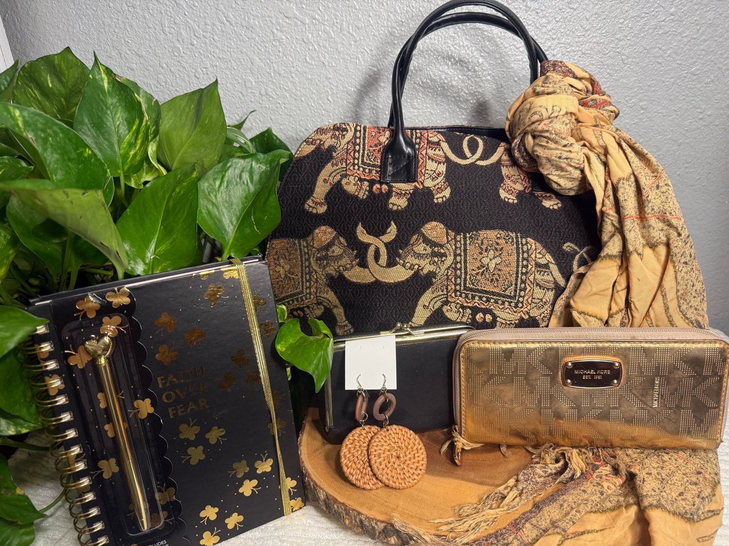 Build A Bag “ Return To Yourself” Tapestry Elephant Bag (NWOT)With Michael Kors Wallet Bundle