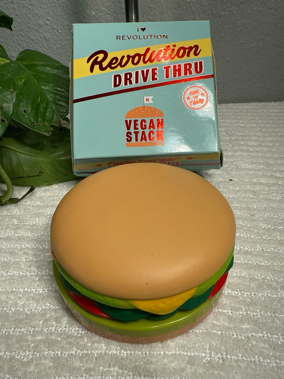 Revolution Cheeseburger, Eyeshadow, Palette, Unused