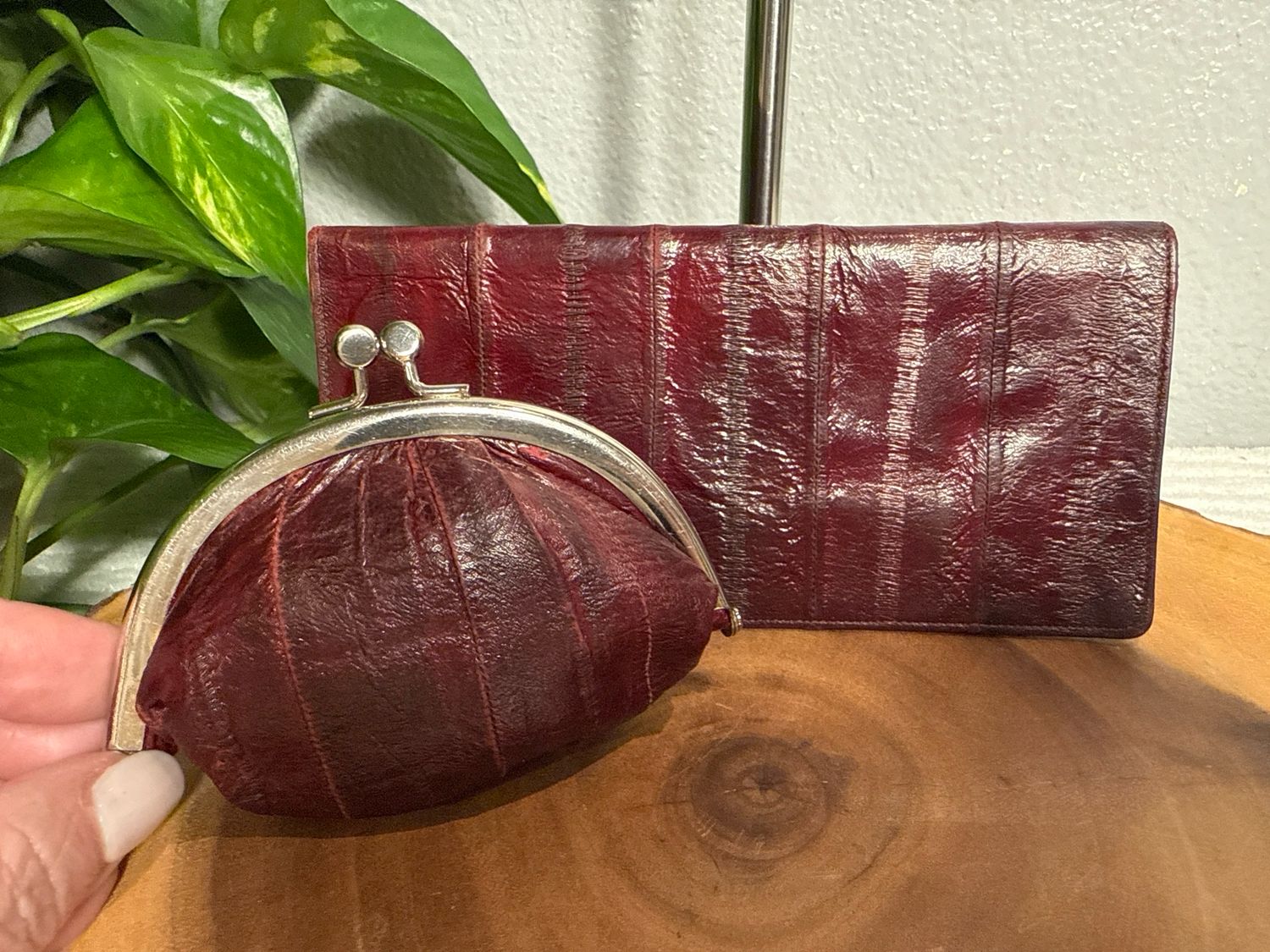 Vintage(leather Of The Sea) Burgundy, Ill Skin Checkbook, Cover, Wallet, And Kiss Lock Coin Purse Set