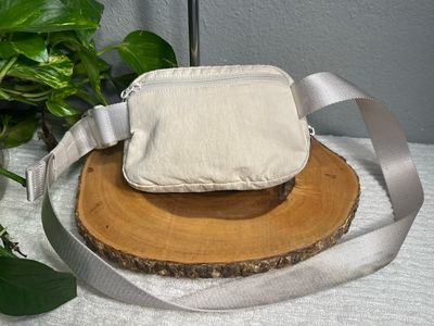 Lululemon 1L Belt Bag, Beige Nylon