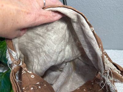 Unbranded, Brown bandanna Print LINEN, Fringe Slouchy, Shoulder Bag Handmade RARE FIND