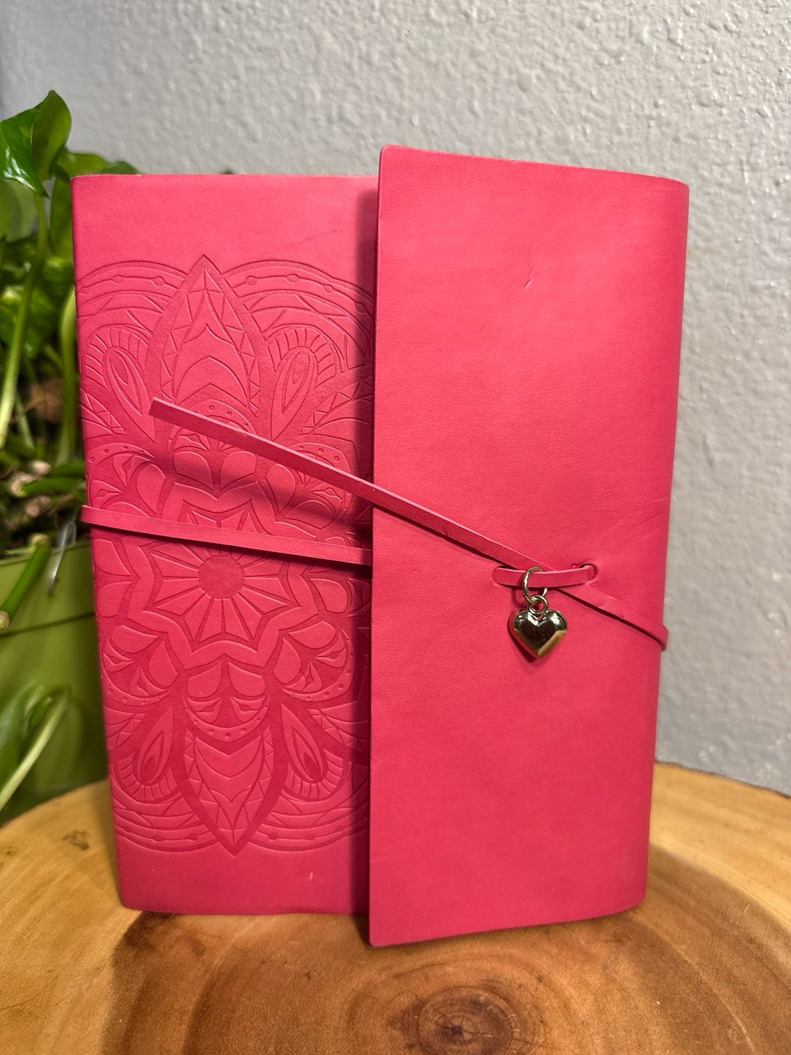 Artists Loft, Hot Pink, Leather Bound, Embossed Mandela Journal New Without Tags