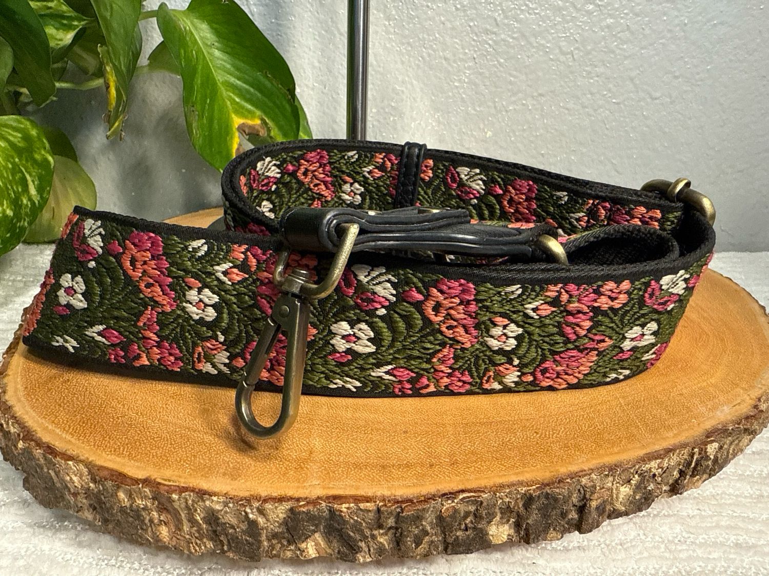 Floral Embroidered Guitar Crossbody Strap New Condition