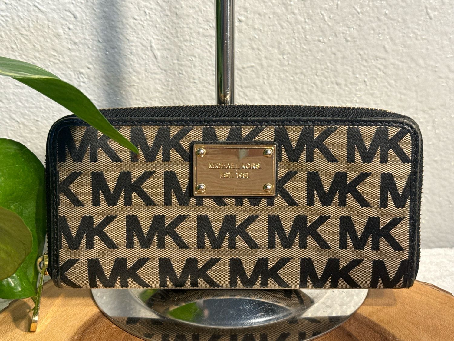 Michael Kors Vintage Tan And Black Jacard With Black Leather Trim, Accordion Wallet