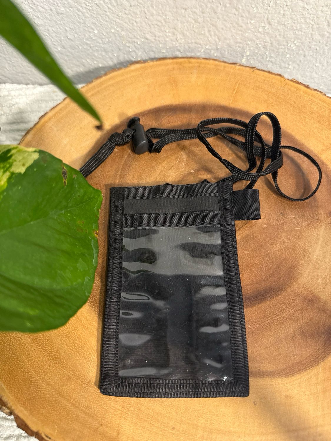 Black Nylon Id Credit Card And Coin Pouch Lanyard New Without Tags