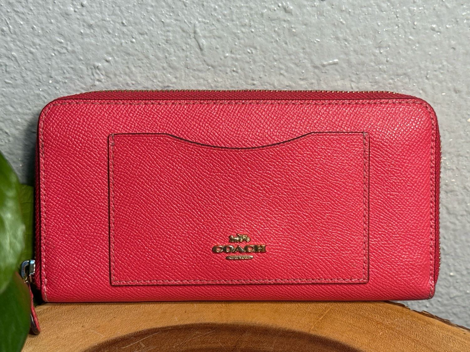 Coach Saffiano Reddish, Pink, Accordion Wallet like new