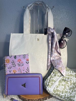 BUILD A BAG Victoria’s Secret Canvas TOILE New With Tags Bundle