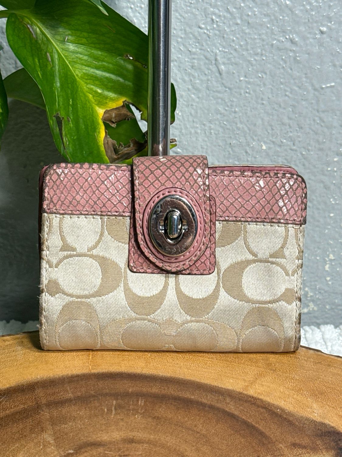 Coach Tan Signature With Mauve Leather Trim, Twist Lock Compact Wallet