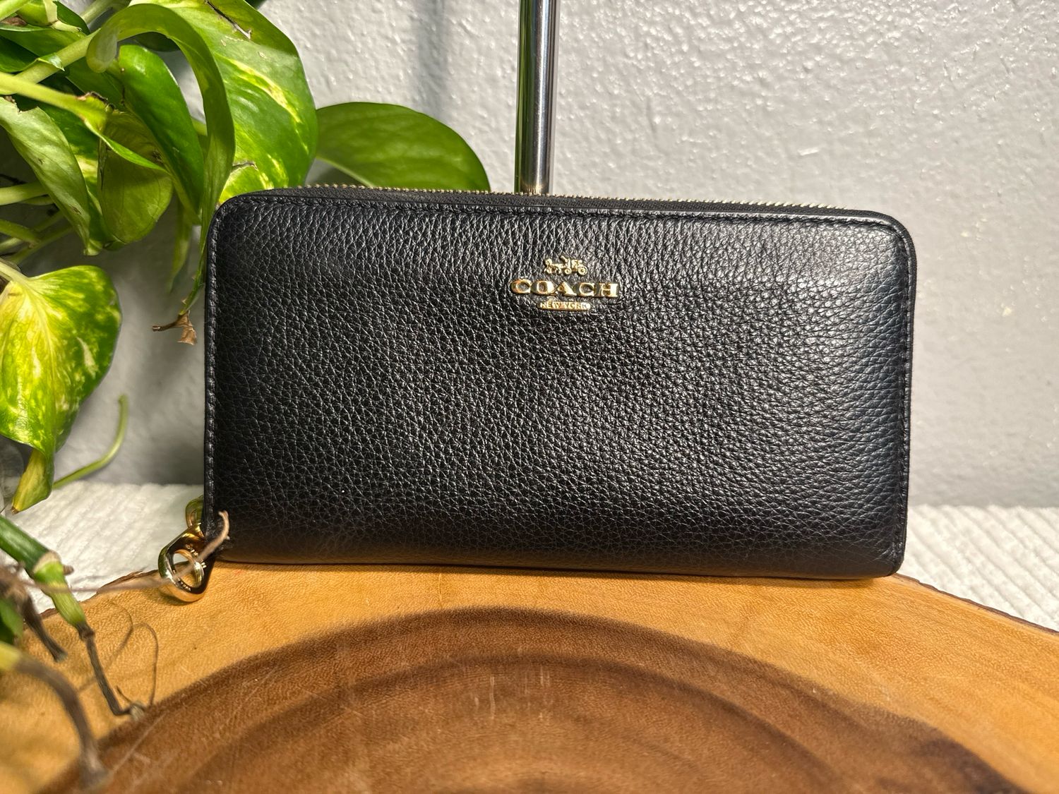 Coach Black Pebbled, Leather Accordion Wallet Like New
