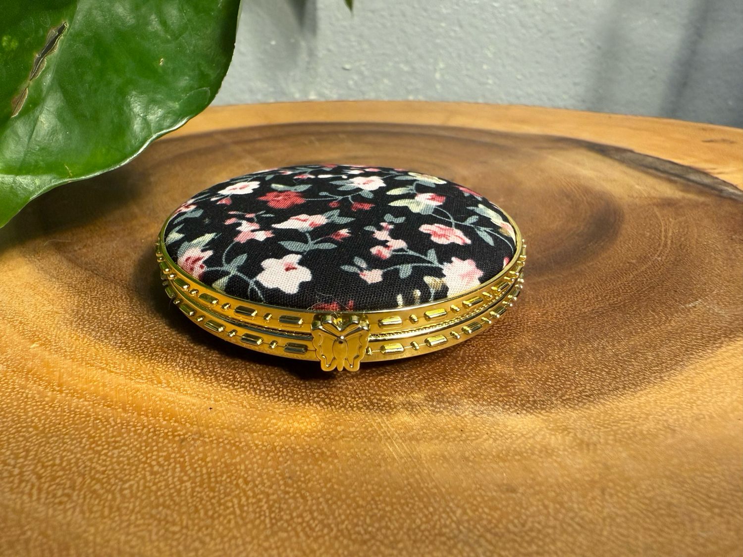 Round, Black Floral, Double-Sided, Compact Mirror New In Package