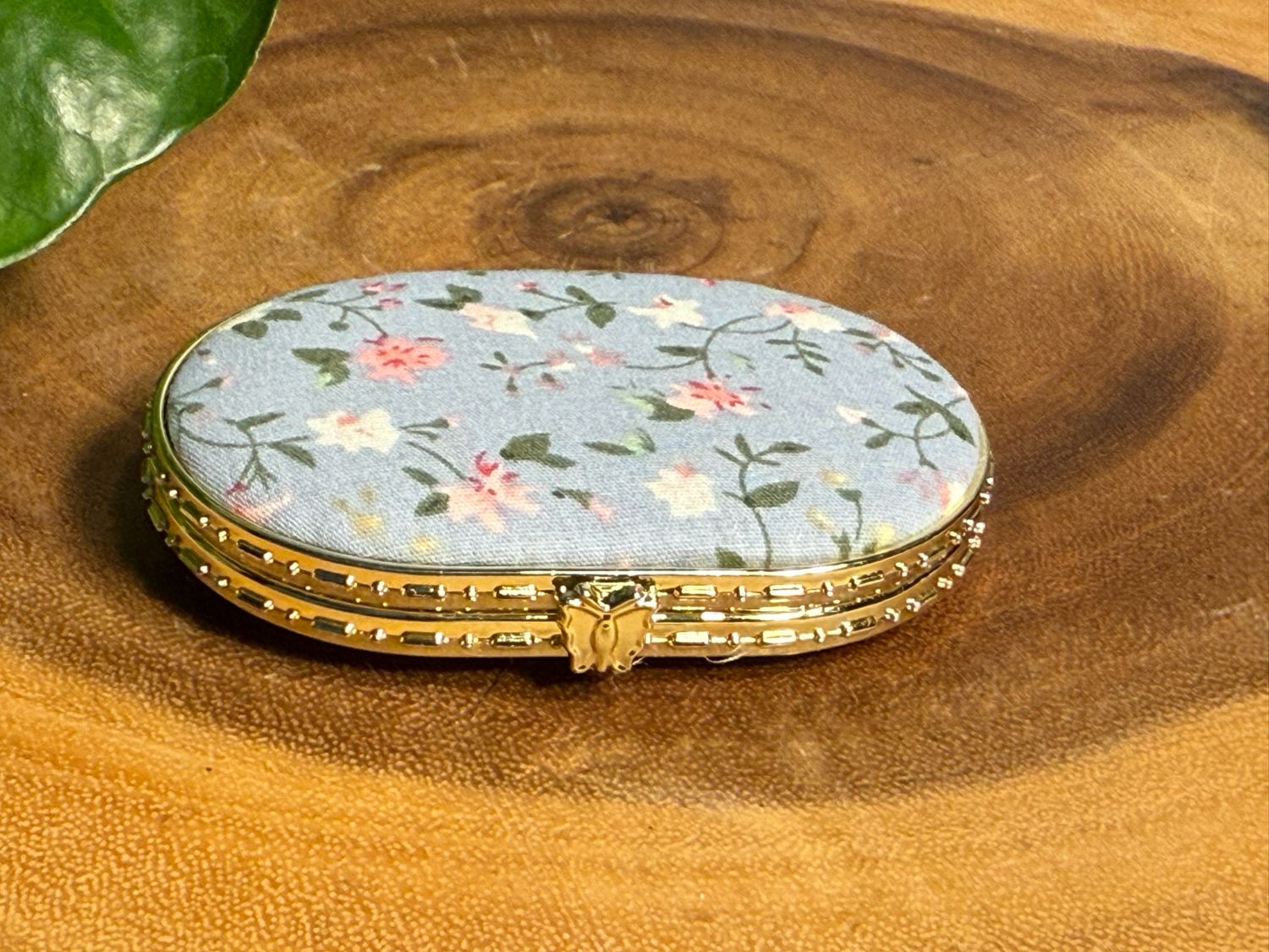 Oval Baby Blue Floral, Double-Sided, Compact Mirror New In Package