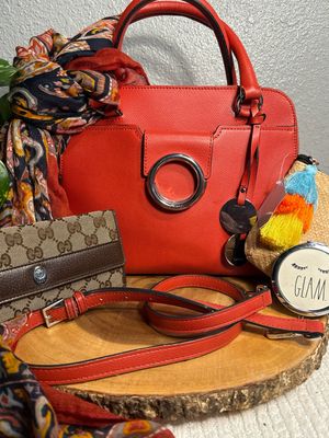 BUILD A BAGCalvin Klein And Gucci wallet Bundle