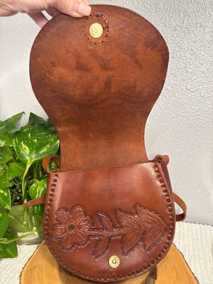 Unbranded Artisan, Brown, Embossed, Saddle, Leather Crossbody Bag Like New