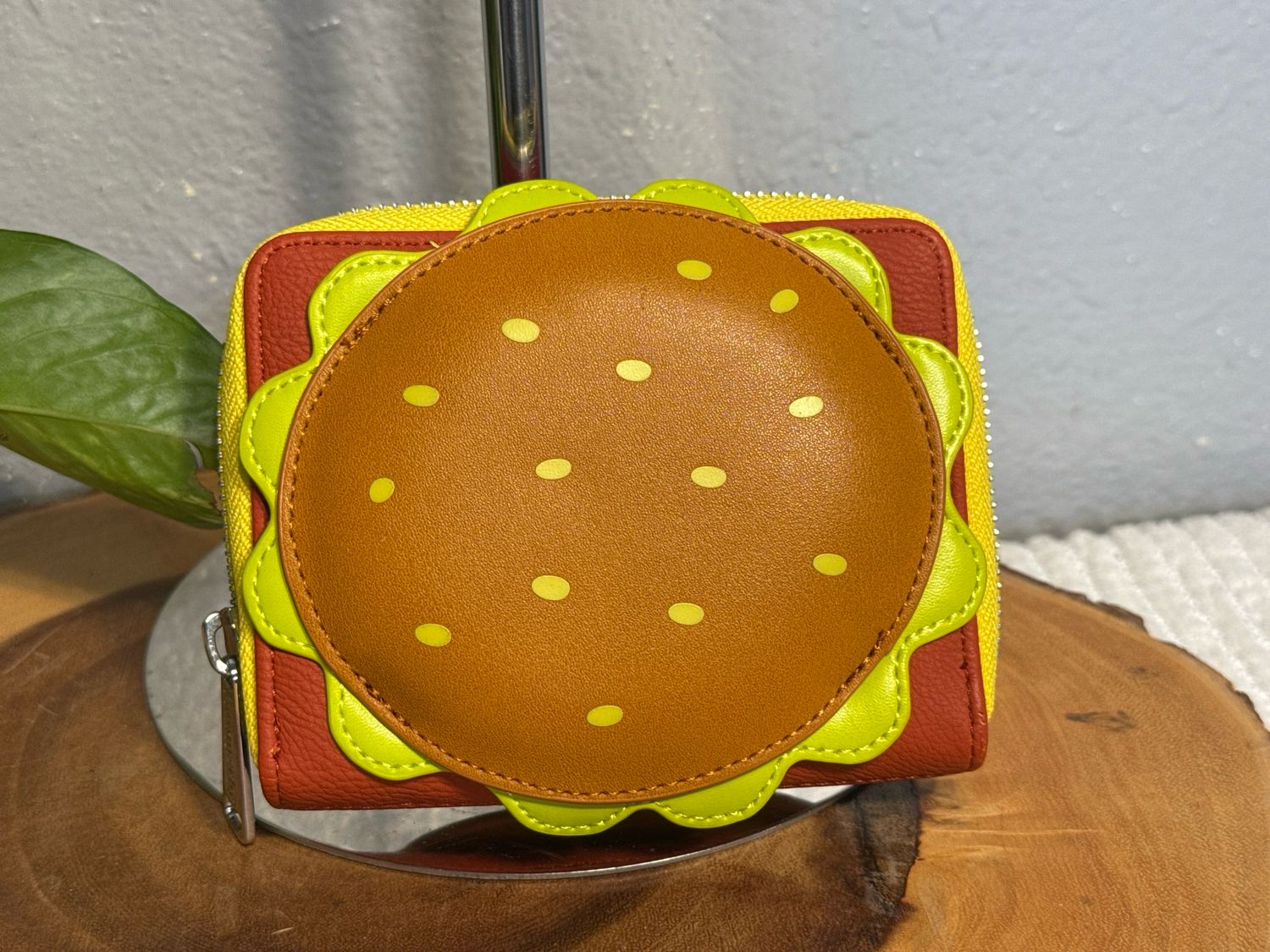 Loungefly , Crabbypatty, Wallet