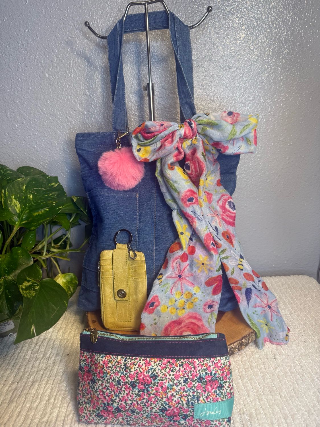 BUILD A BAG Denim Multi Pocket Zip Top Tote - Hobo International Bundle
