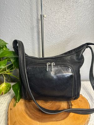 Stone Mountain Vintage Black Loved Leather Shoulder Bag With Wallet Pocket