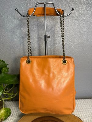 Hobo International Vintage Extremely Rare Find Orangish Brown Leather Kiss, Lock Multi Pocket Shoulder Bag Like New