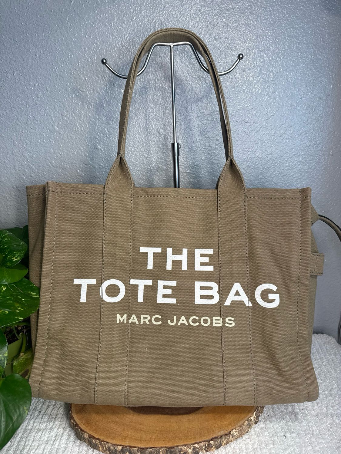 Marc Jacobs, The Tote Bag, Large Shoulder Bag, Tote, Khaki Canvas LIKE NEW