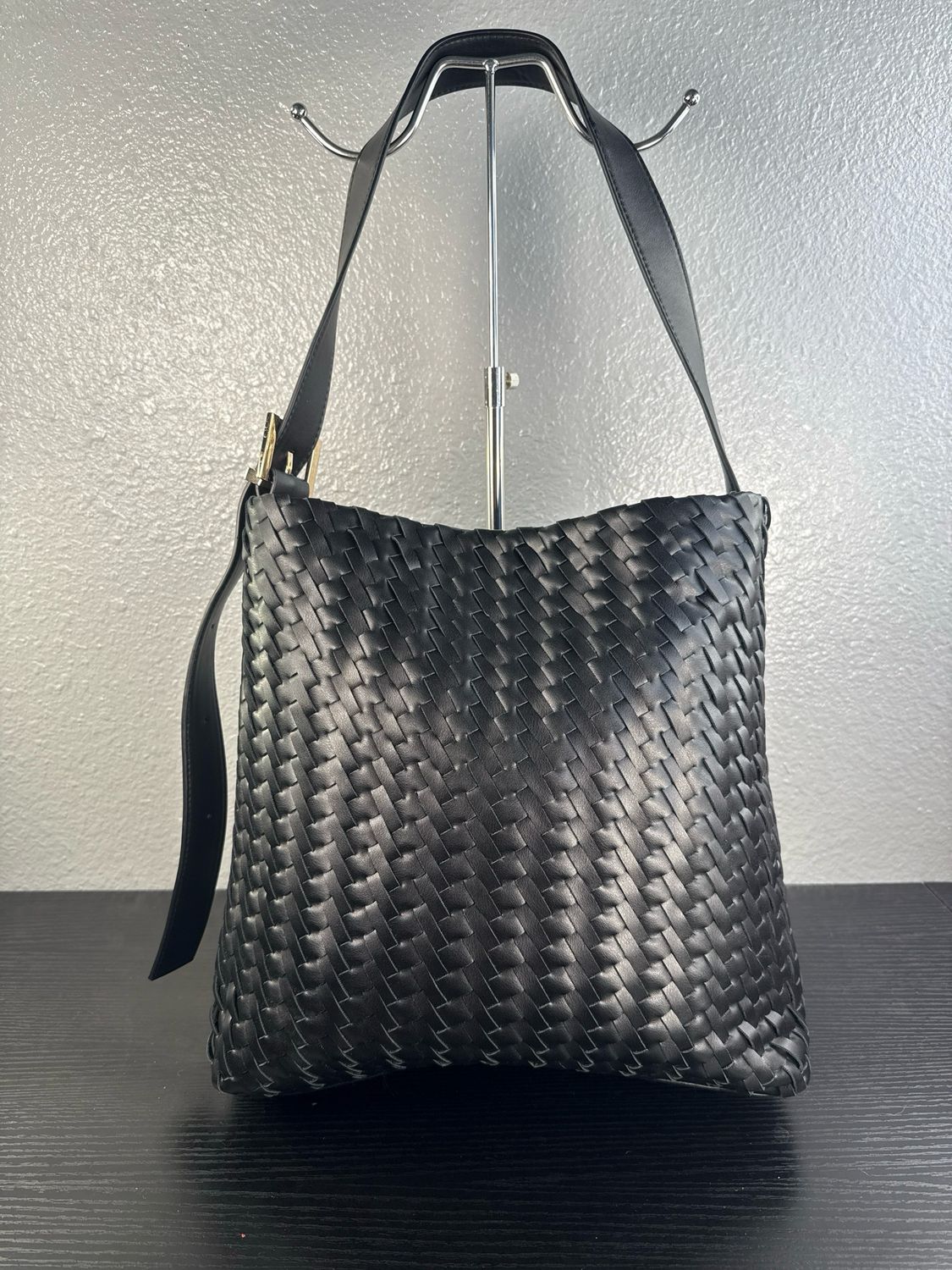 A New Day Vegan Woven Leather Shoulder Bag New Without Tags