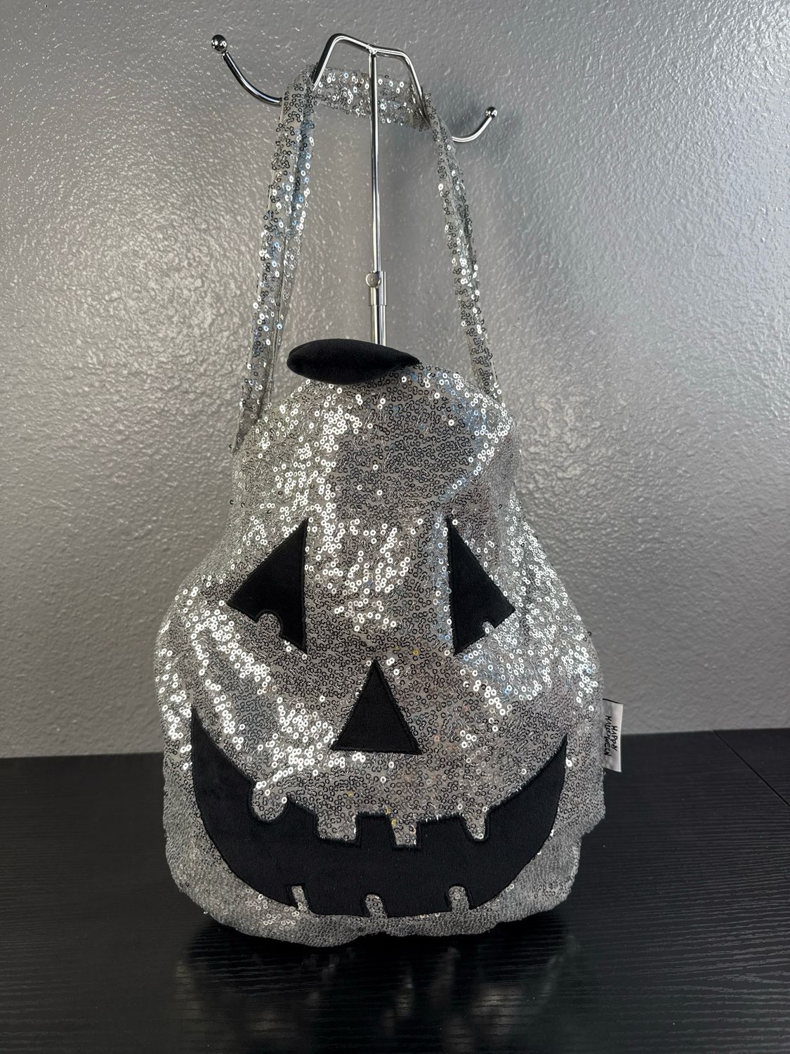 Unbranded, Silver Sequin Pumpkin Purse, Like New
