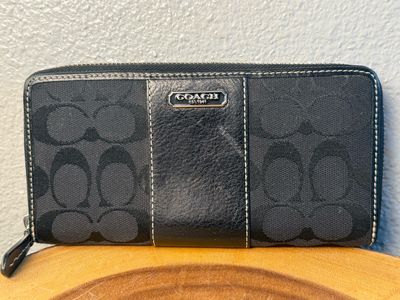 Coach Black Signature With Black Leather Trim And Pinkish Lavender Leather Interior