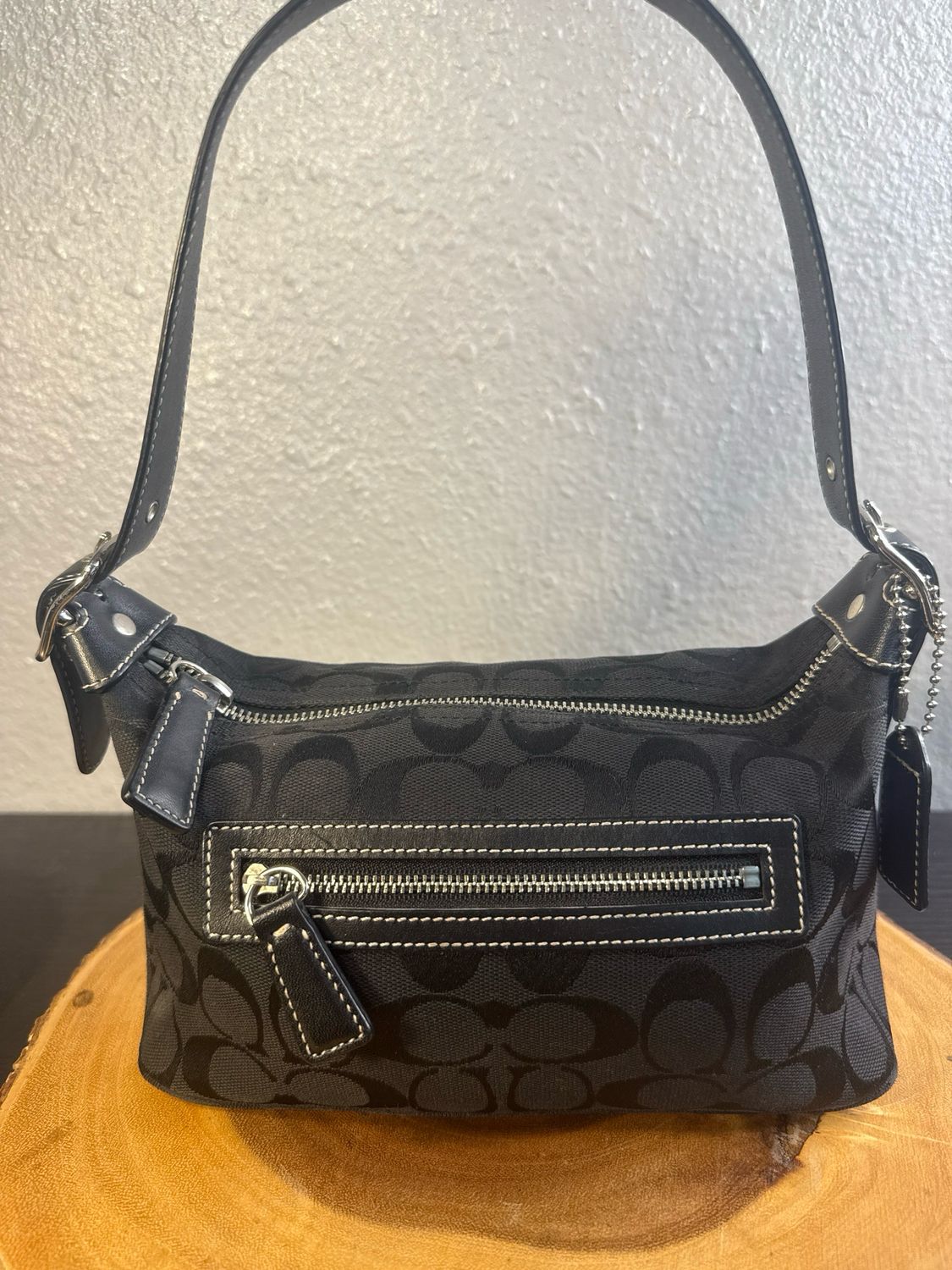 Coach Vintage 2006 Black Signature Baguette Online $185 LIKE NEW