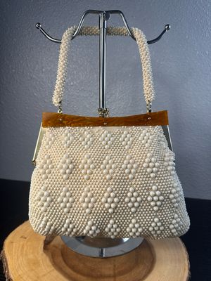 Vintage 1960S Ivory Beaded Kiss Lock With Bake Light Framed Handbag