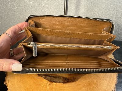 Coach Horse And Carriage Rare Find Saffiano Leather Wallet