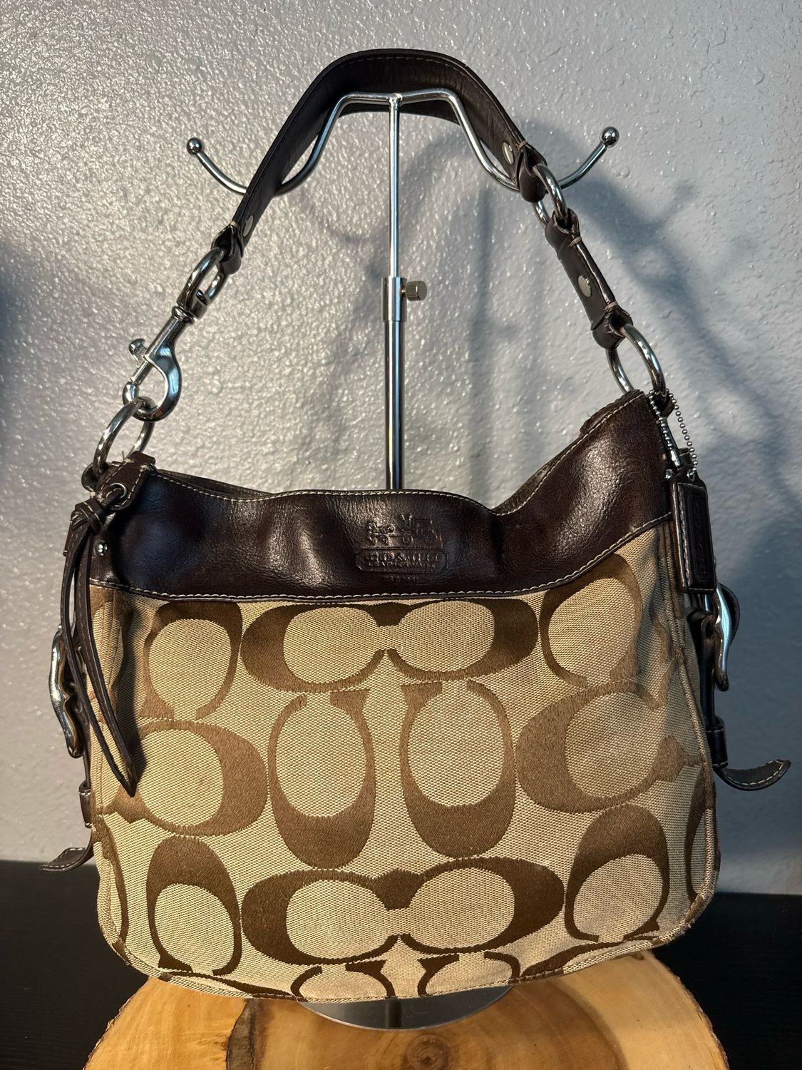 Coach 2011 Brown Signature Carly Hobo Bag