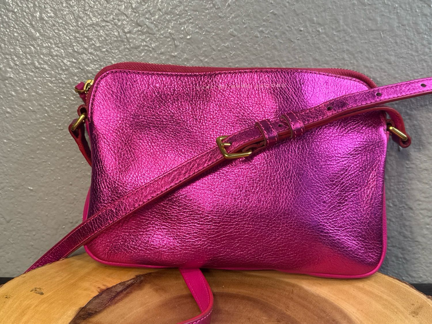Marc Jacobs Metallic Pink leather Crossbody Bag Like New