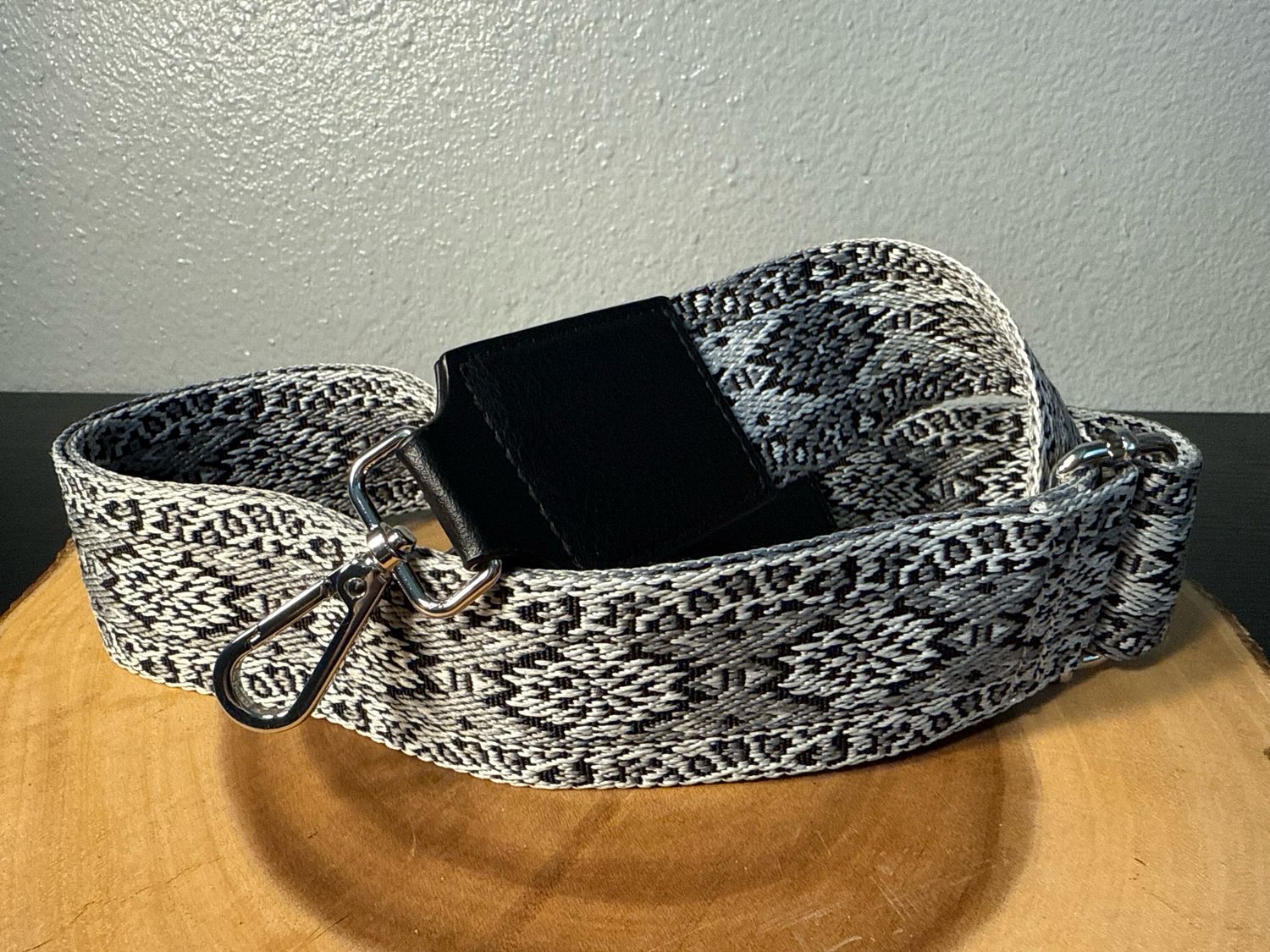 Guitar Strap, Black And White With Silver Hardware New Without Tags