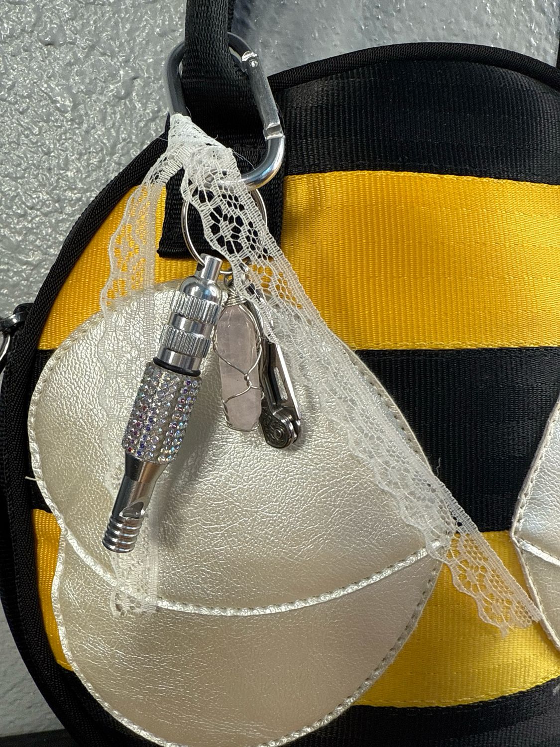 Extremely Rare Find! Harvey‘S Seatbelt Bumblebee Crossbody self-defense bag charm sold separately