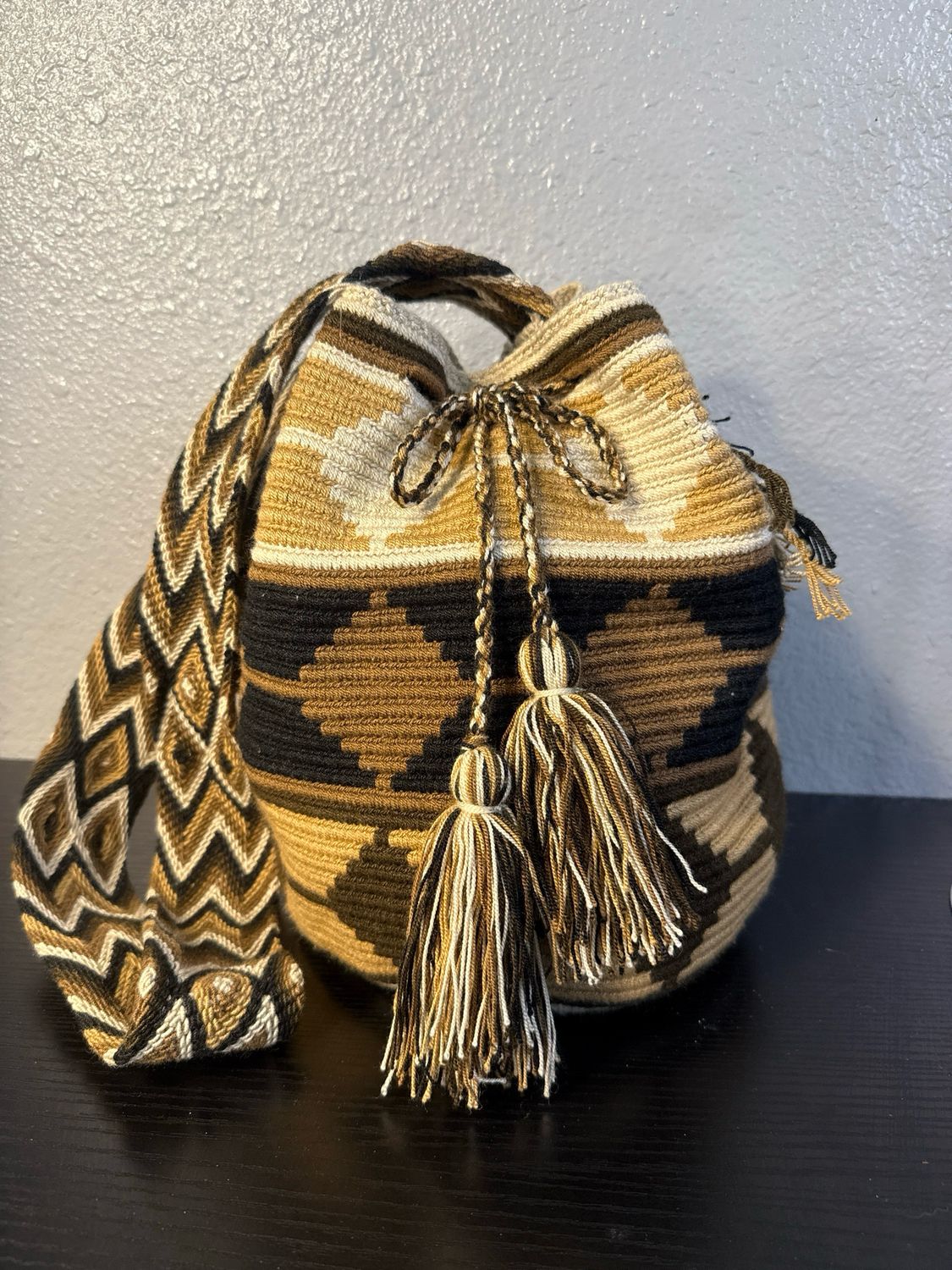 Wayuu Mochilla Browns, And Ivories Woven Crossbody Bucket Bag NWOT