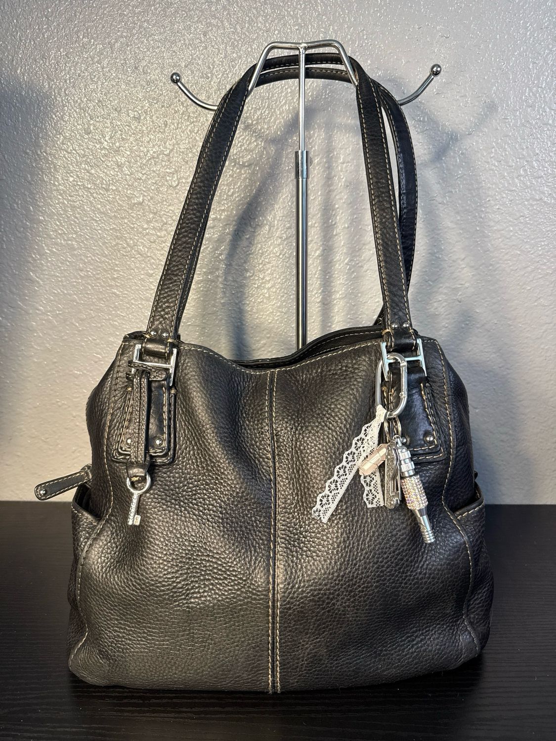 Fossil 1954 Vintage Multi Pocket Black Leather Tote Bag Self-Defense Keychain Sold Separately