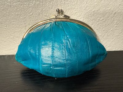 Vintage Turquoise, Eel Skin leather of the sea double kiss lock, coin, purse wallet