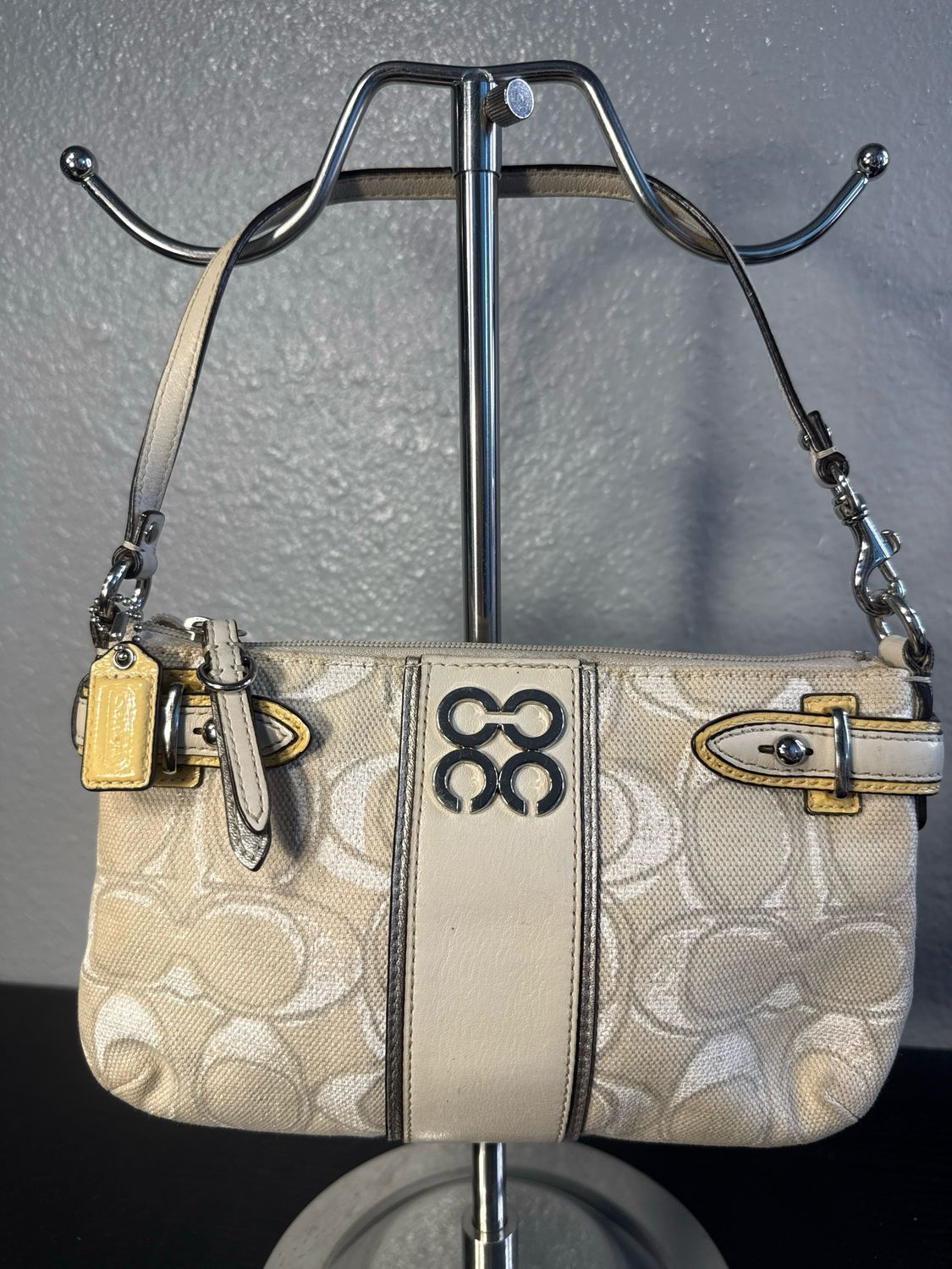 Coach Y2K Shoulder Bag In Chalk And Ivory With Leather Trim