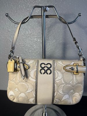 Coach Y2K Shoulder Bag In Chalk And Ivory With Leather Trim