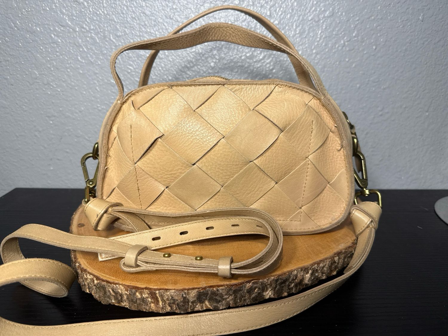 Madewell Sydney Woven Leather Sydney Zip Crossbody Bag Handbag Like New