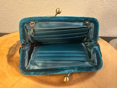 Unbranded Peacock, Blue Velvet Card Kiss Lock Wallet