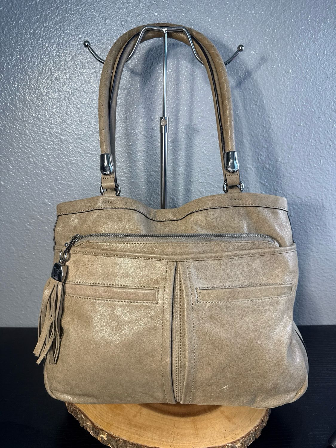 B. Makowski Tan Leather Shoulder Bag Like New