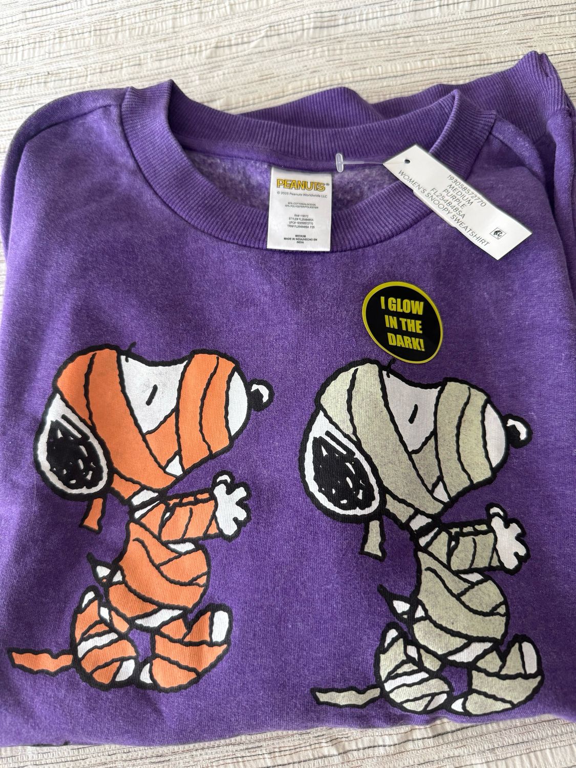 GLOW IN THE DARK Peanuts Snoopy And Woodstock Halloween Purple Sweatshirt NWT!