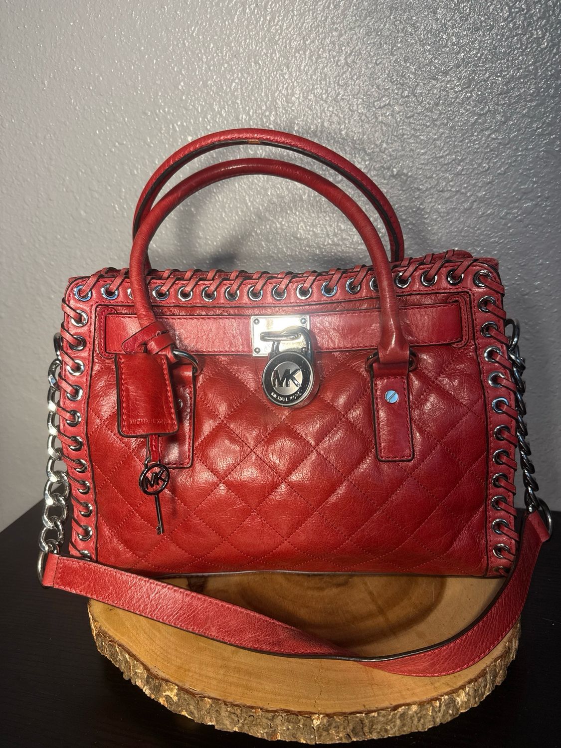 Michael Kors Vintage Hamilton Red Leather Hippie Gromett Satchel Excellent Condition