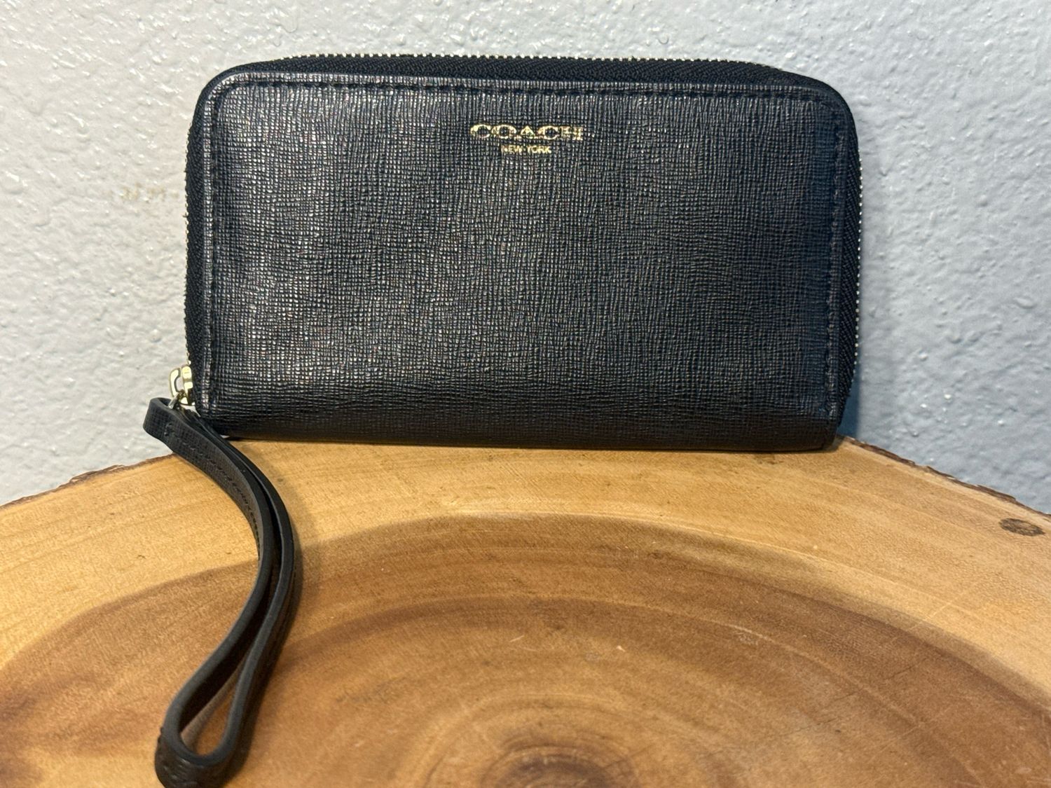 Coach Black Saffiano Leather Wristlet Wallet Like New