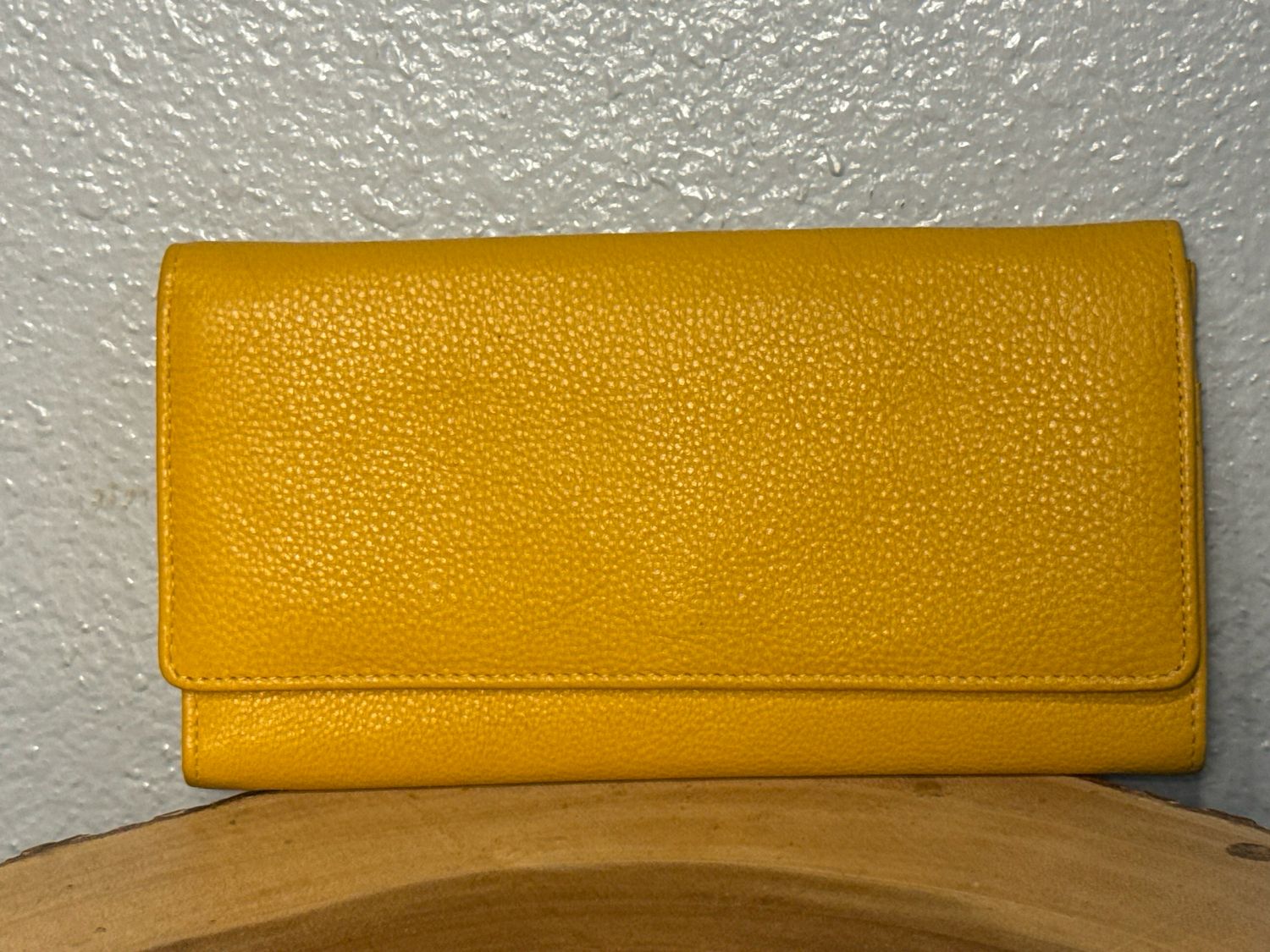 YL mustard, Yellow, Leather Wallet, Like New