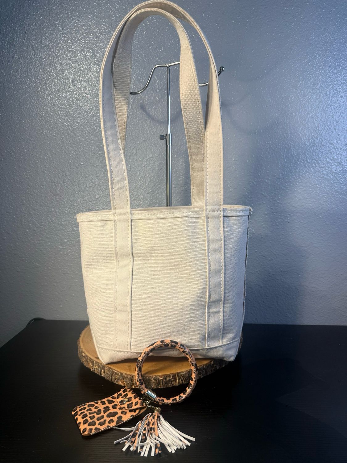 L.L. Bean, Beige Canvas, Zip Top Boat And Tote With Free Leopard Key Fob