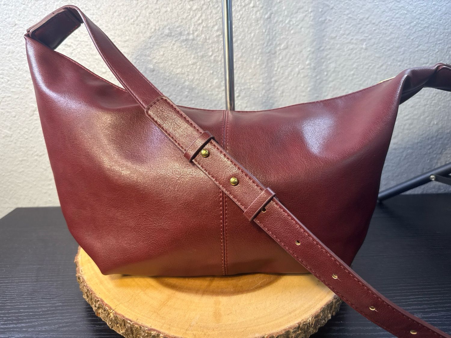 Muonjin Merlot, Leather Hobo Style Crossbody Bag New Without Tags