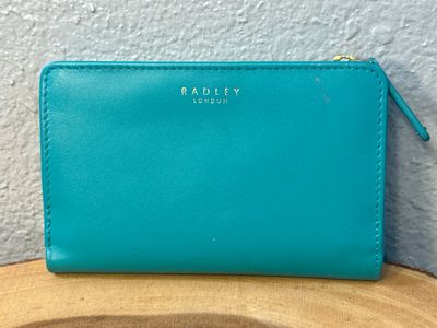 Bradley, London Turquoise Leather Wallet Like New